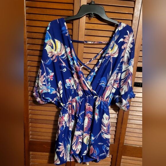 She + Sky Pants - She + Sky Floral, And Feather Print Romper in Blue and Pink. Ladies Size MED